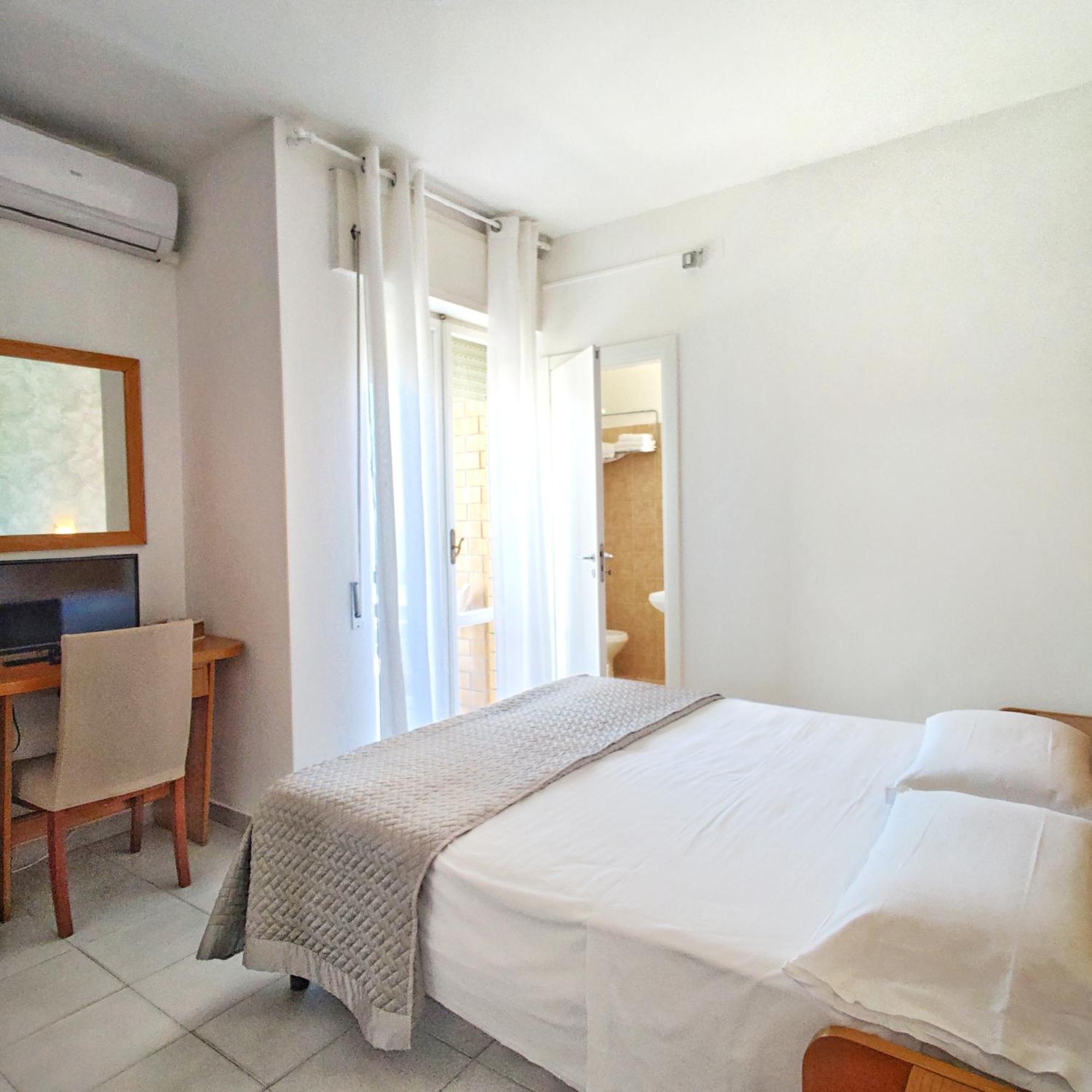 Piccolo Hotel Terracina Exteriér fotografie
